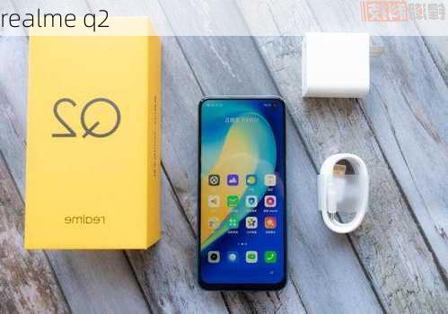 realme q2